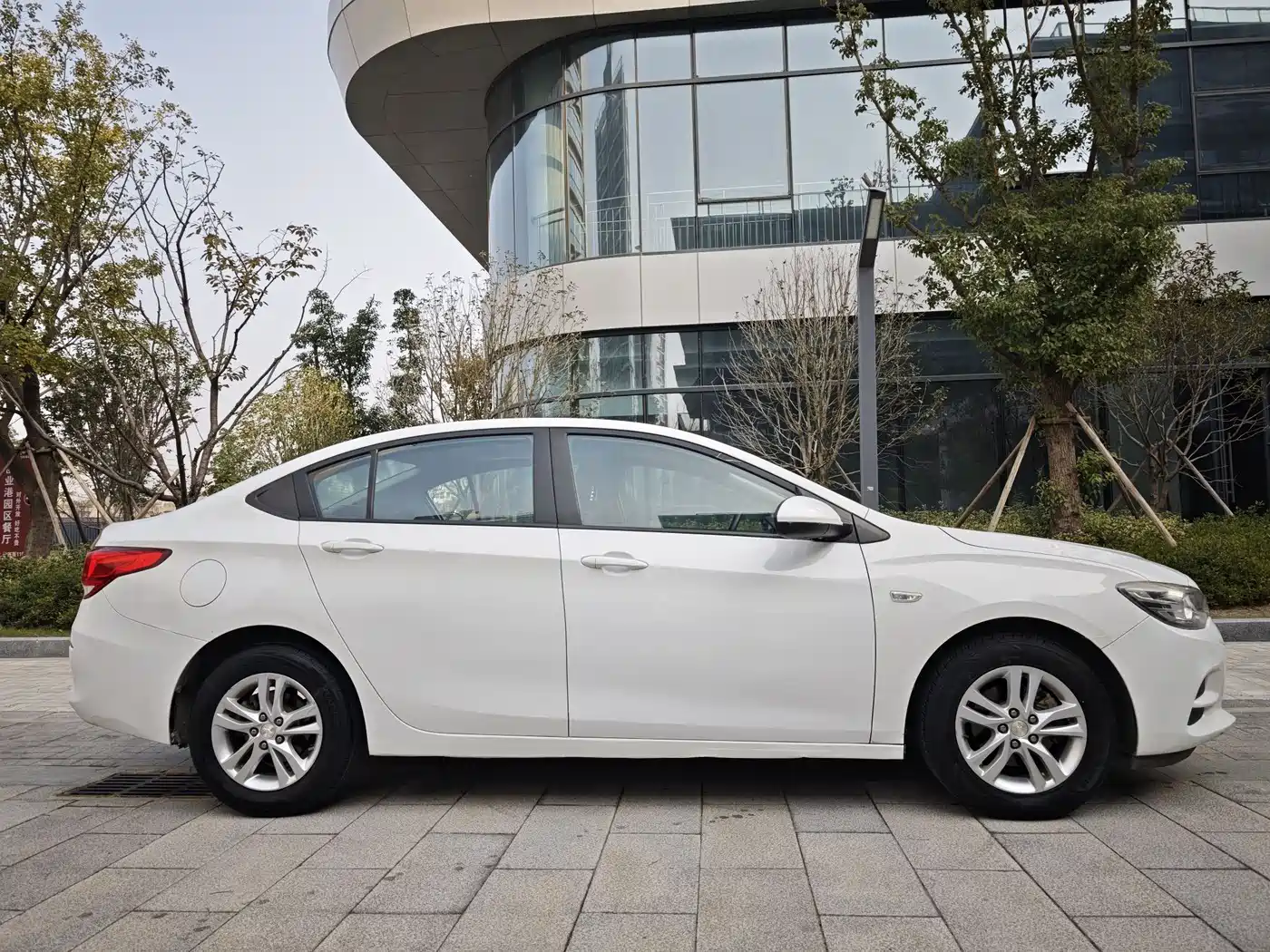 Chevrolet Cavalier 2019 320 Manual Joy Edition фото 4