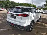Фото 7 - Geely Atlas