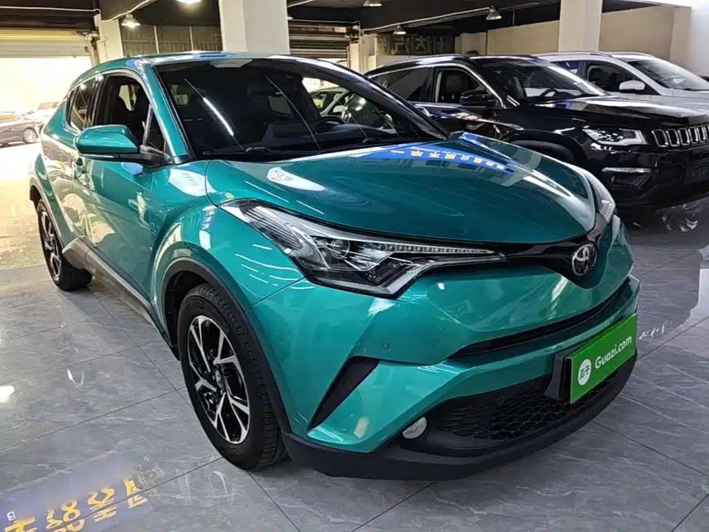 Toyota C-HR 2019 2018 2.0L Luxury Edition China V