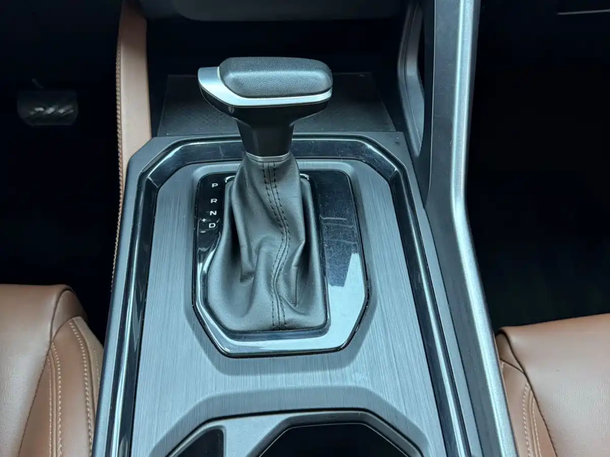 GEELY AUTOMOBILE VISION X6