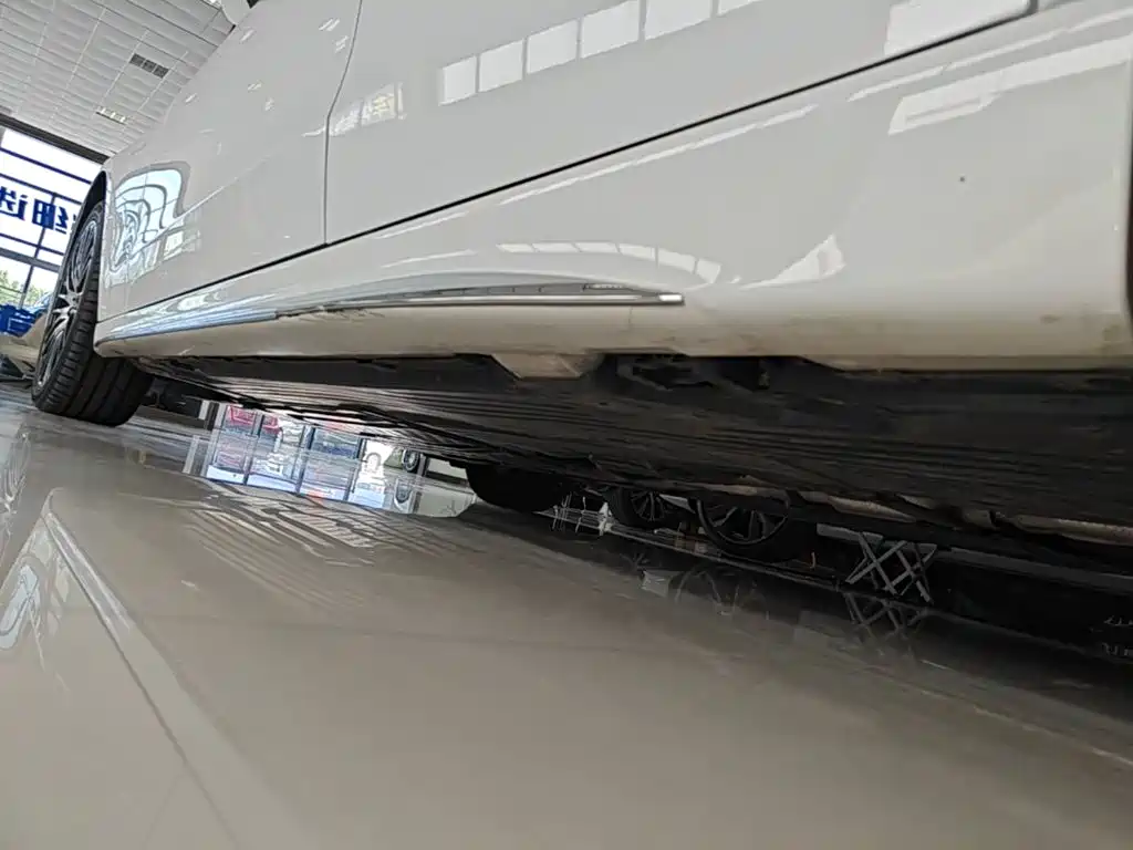 Фото 22 - Mercedes-Benz C-Class