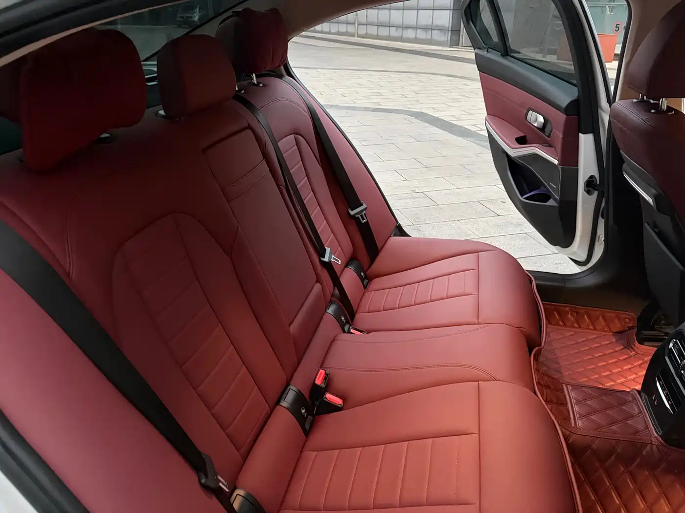BMW 3 Series 2021 Facelift 325Li M Sport Shadow Edition фото 14