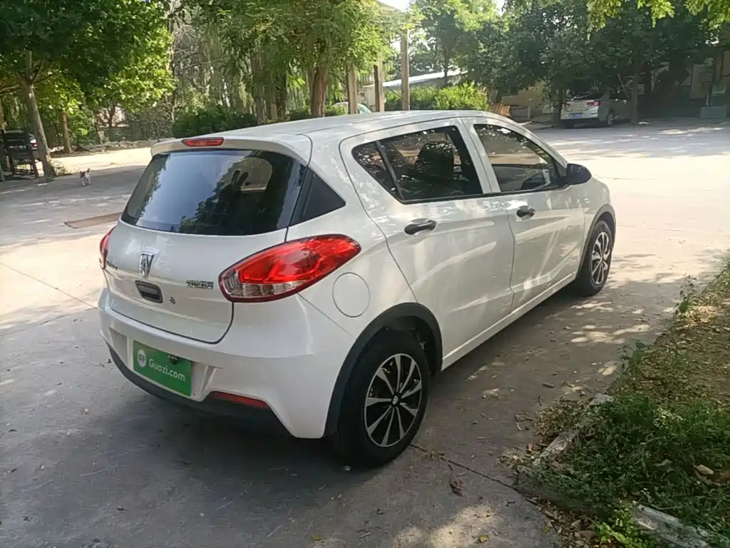 Baojun 310 2019 2016 1.2L Manual Value Edition