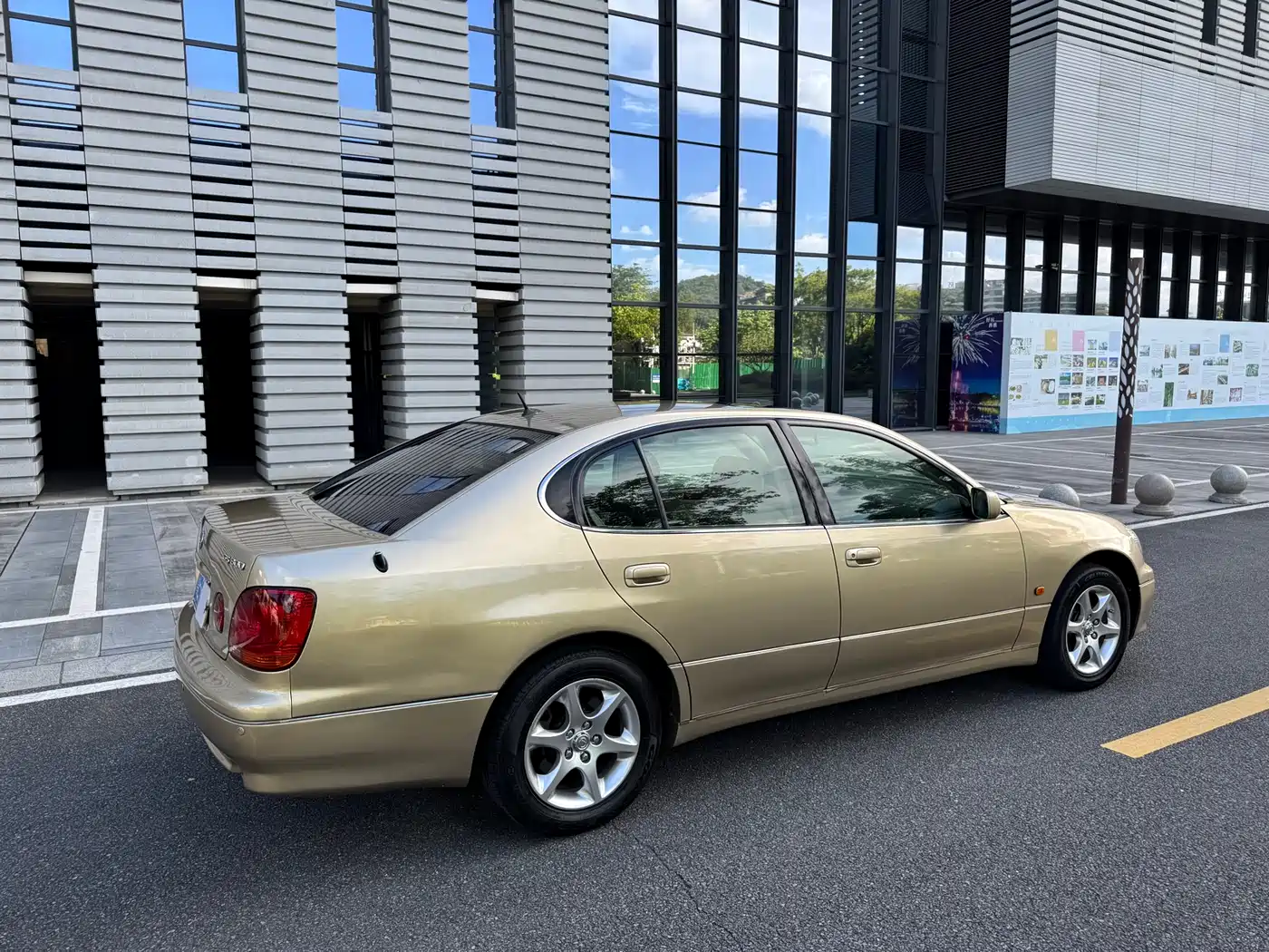 Фото 6 - Lexus GS