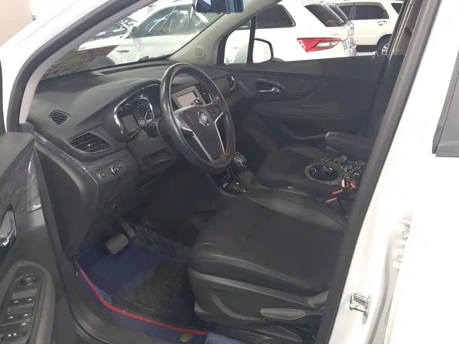 Фото 9 - Buick Encore
