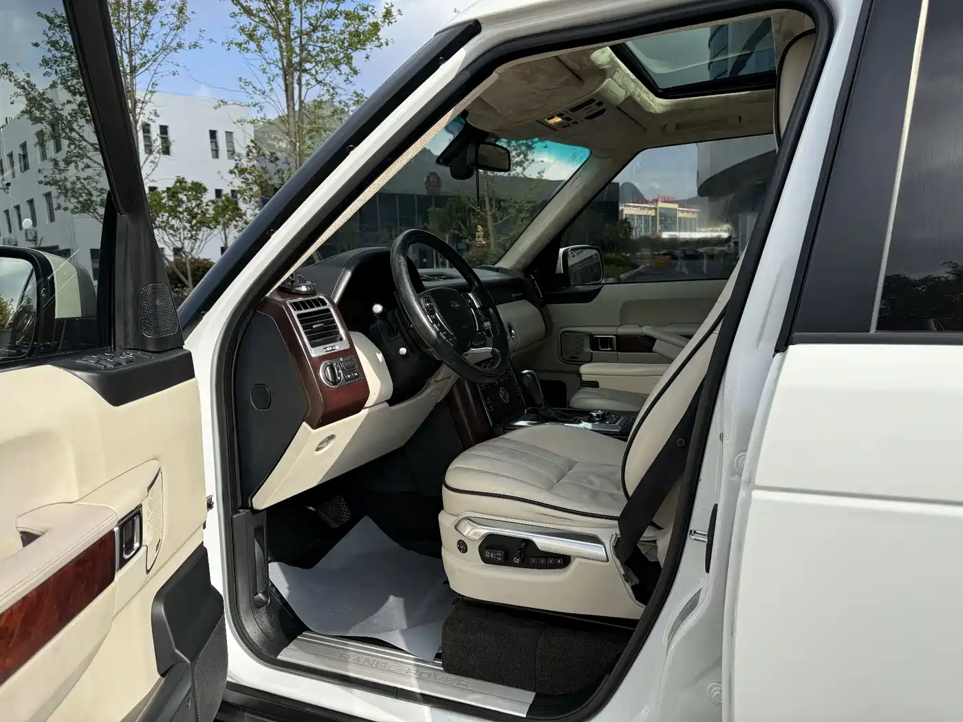 Land Rover Range Rover 2013 2012 5.0 NA V8