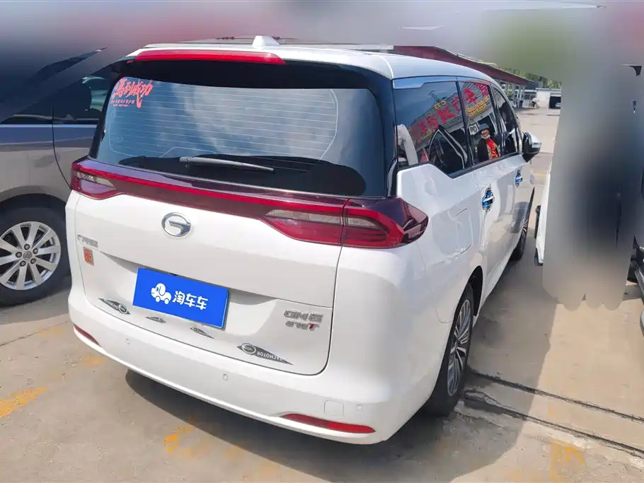 GAC Trumpchi Trumpchi M6 2021 270T DCT Luxury Edition (7-seater) фото 3