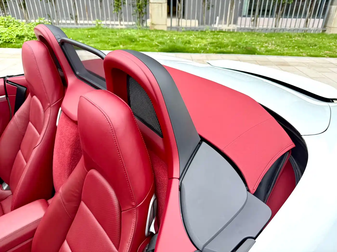 Porsche 718 2018 Boxster 2.0T фото 8