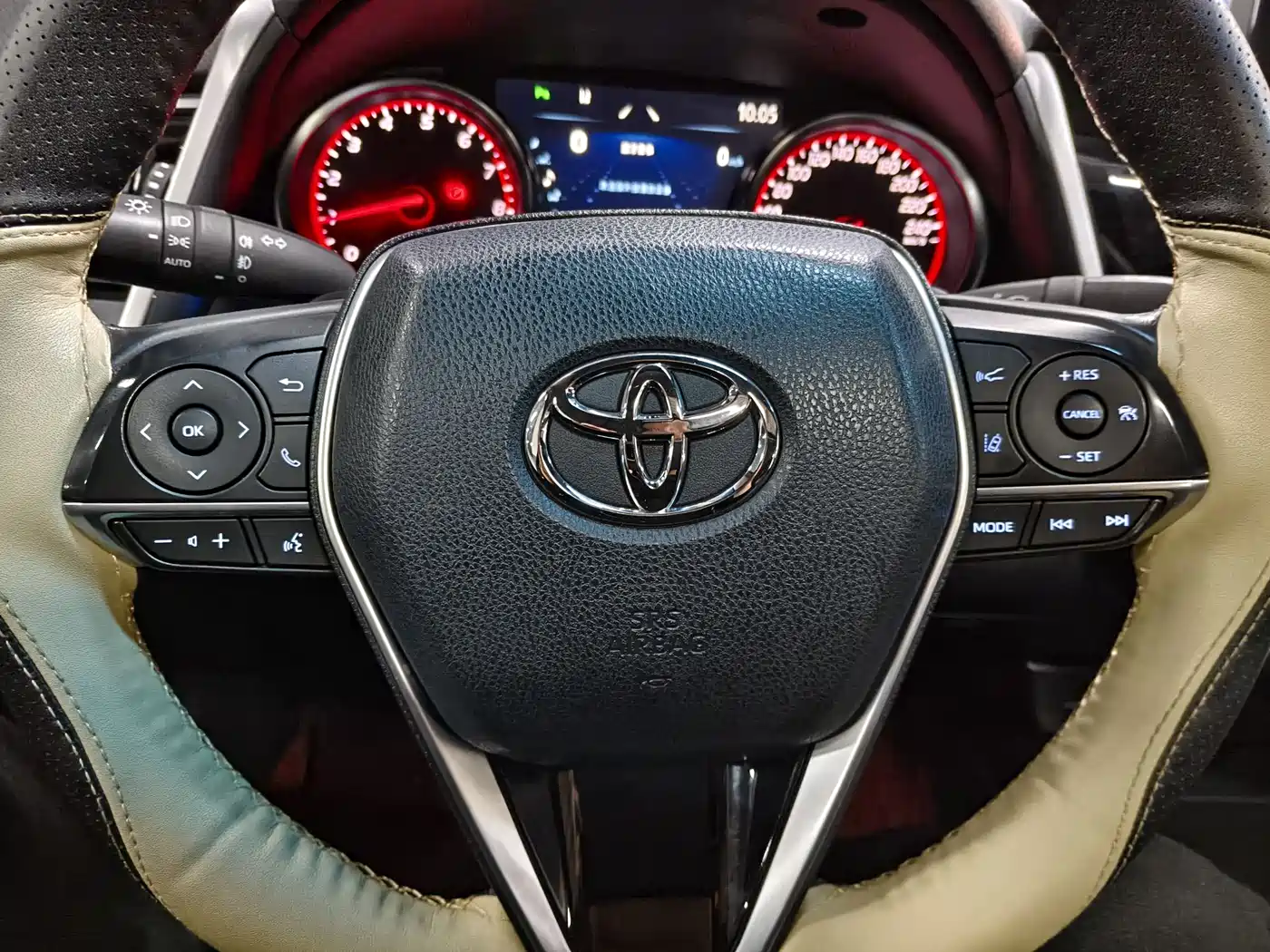 Toyota Camry 2023 2.0S Knight Edition фото 11