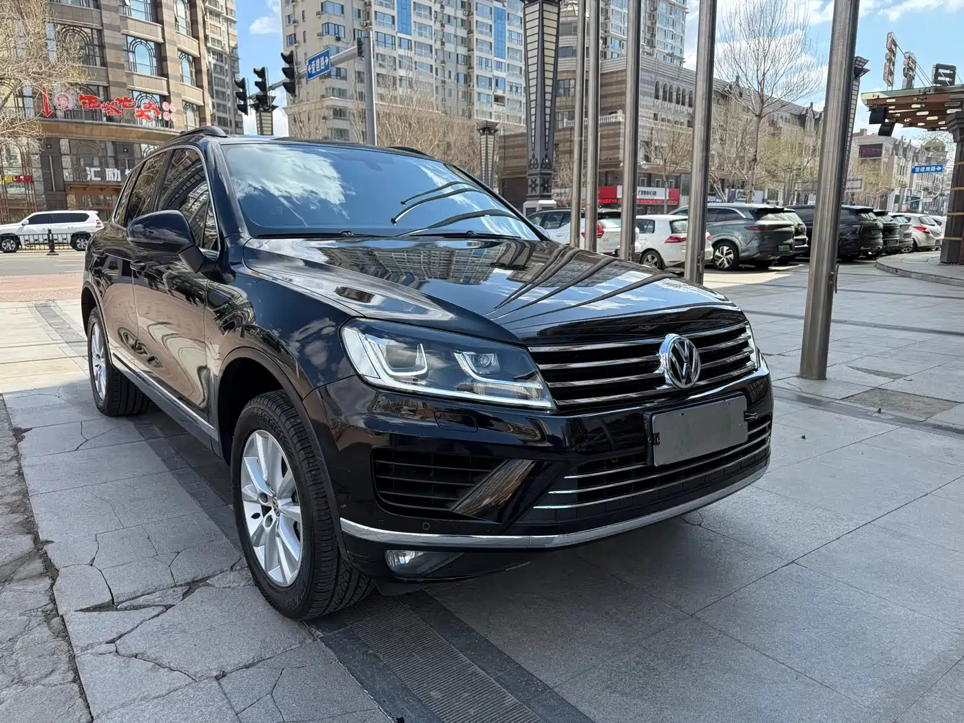 Volkswagen Touareg 2017 3.0TSI Explorer Edition фото 3