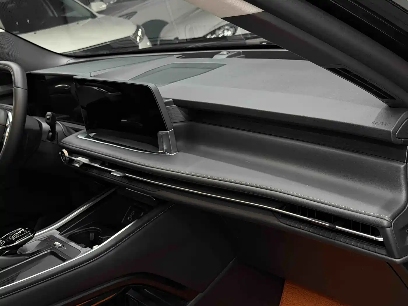 Ford Edge 2025 Edge L 2.0T EcoBoost AWD 7-seater Fashion фото 10