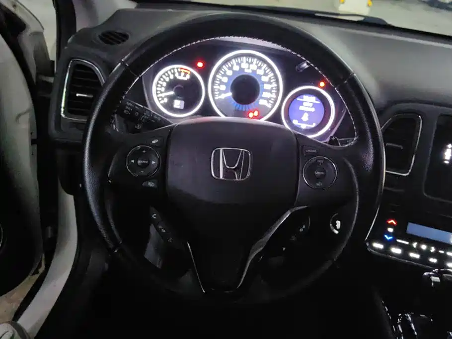 Photo 15 - Honda Vezel