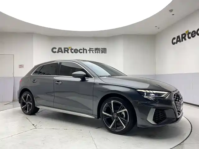 Audi A3 2024 Model Sportback 35 TFSI Fashion Sport — фото 2