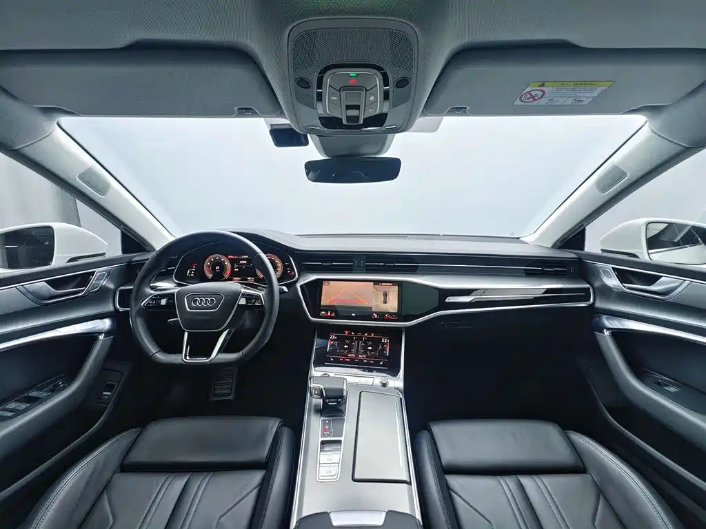 Audi A7 2023 Model 45 TFSI Premium Selection Edition фото 7