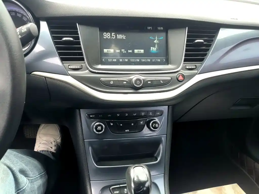 Buick Verano 2016 2016 Hatchback 15S Automatic Leading