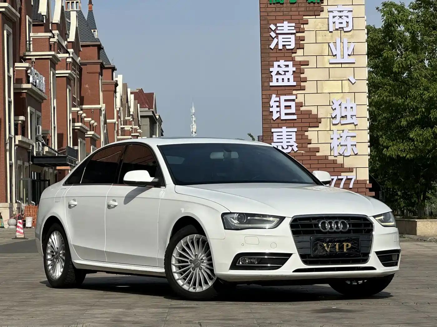 Audi A4L 2015 35 TFSI Auto Comfort фото 3