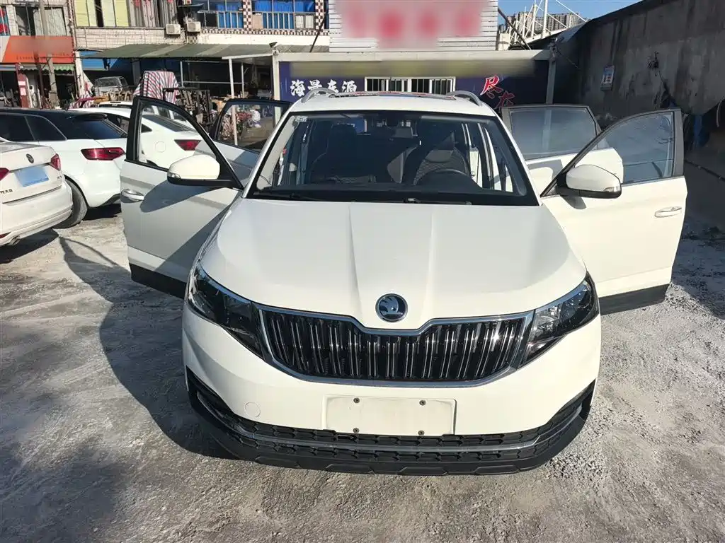 Škoda Kamiq 2018 1.5L Manual Comfort Version China VI фото 3