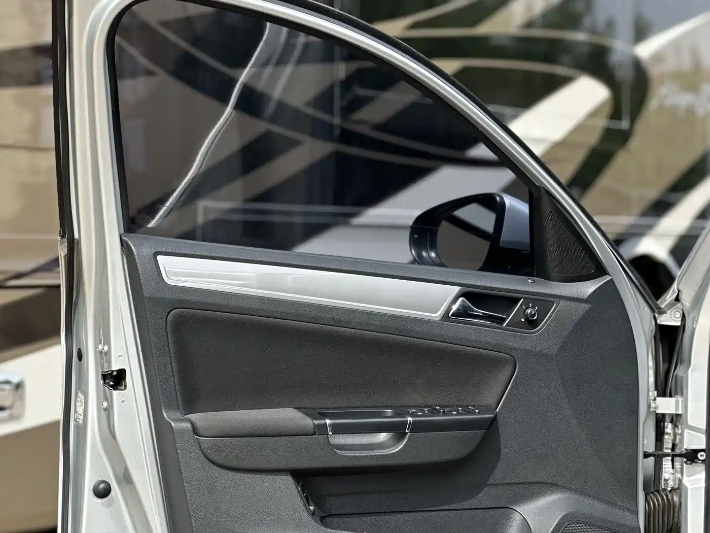 Volkswagen Bora 2014 1.6L Manual Fashion фото 22