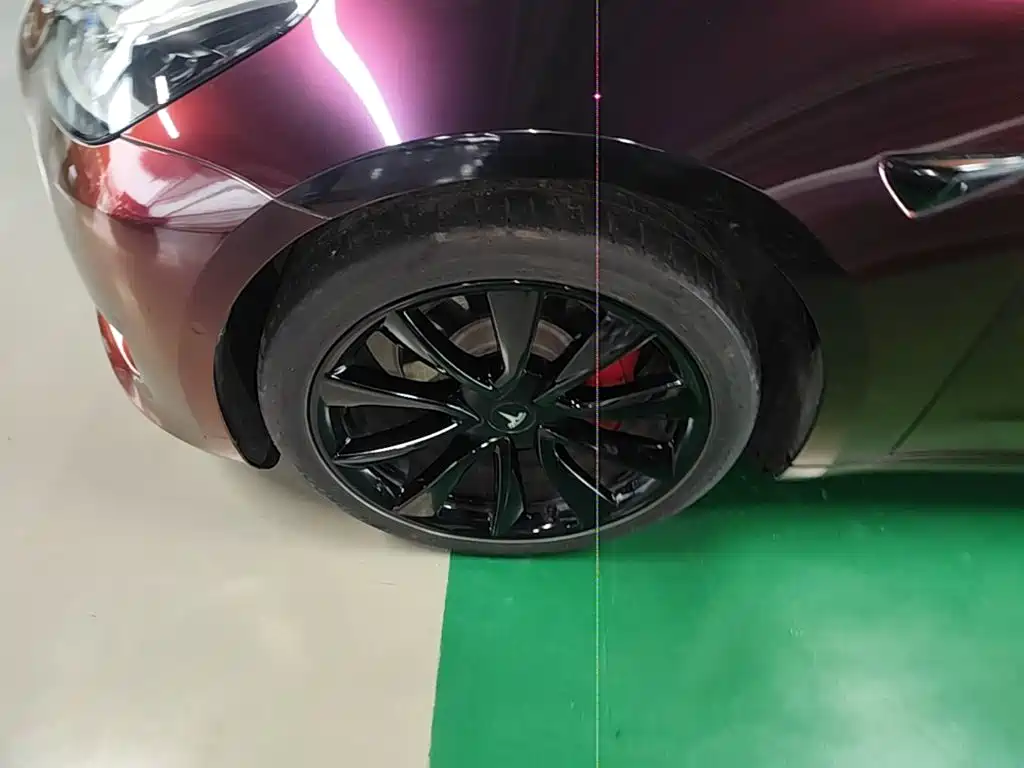Фото 23 - Tesla Model 3