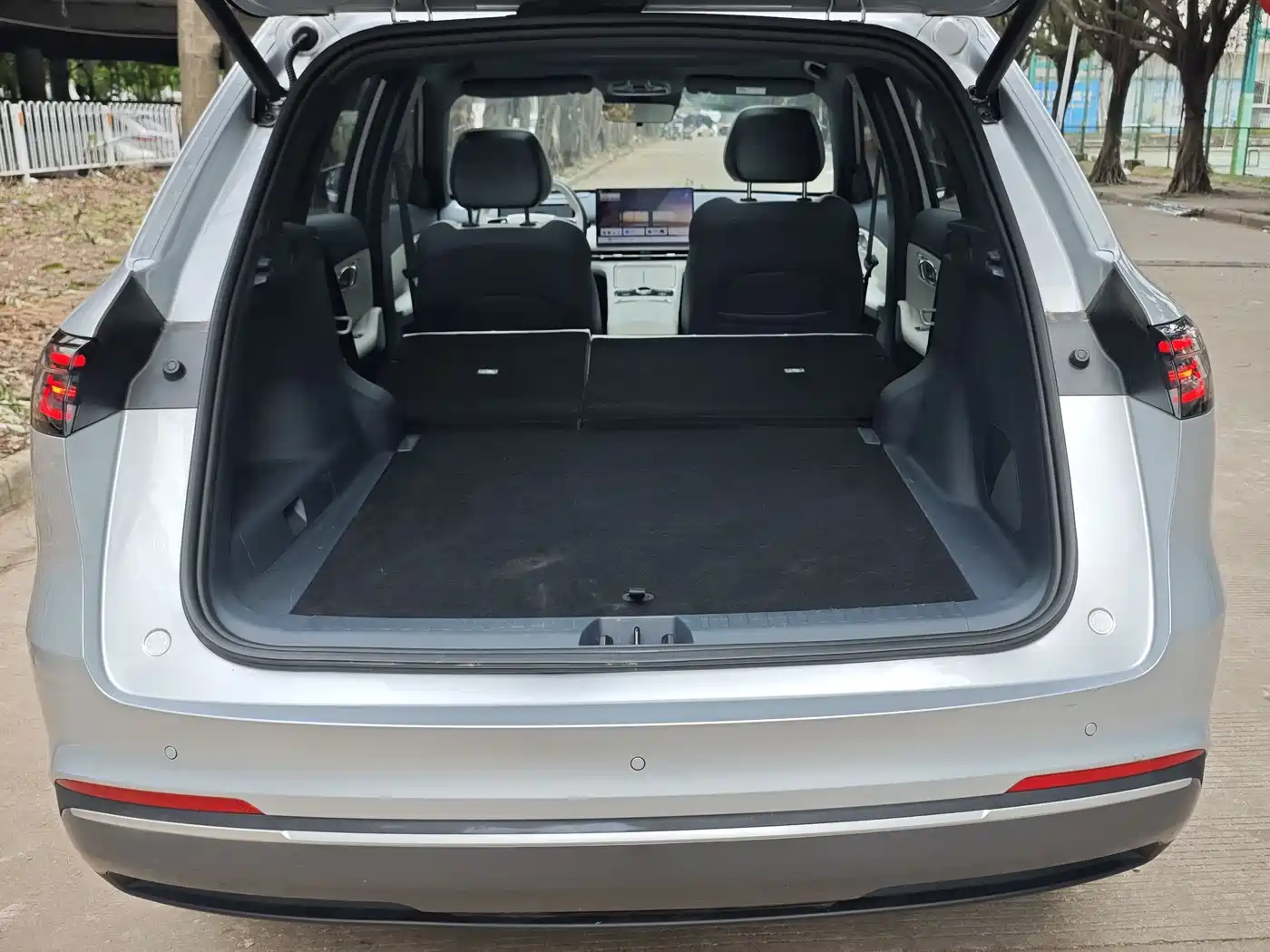 Geely Galaxy Galaxy Starship 7 EM-i 2025 120km Navigation Edition фото 27