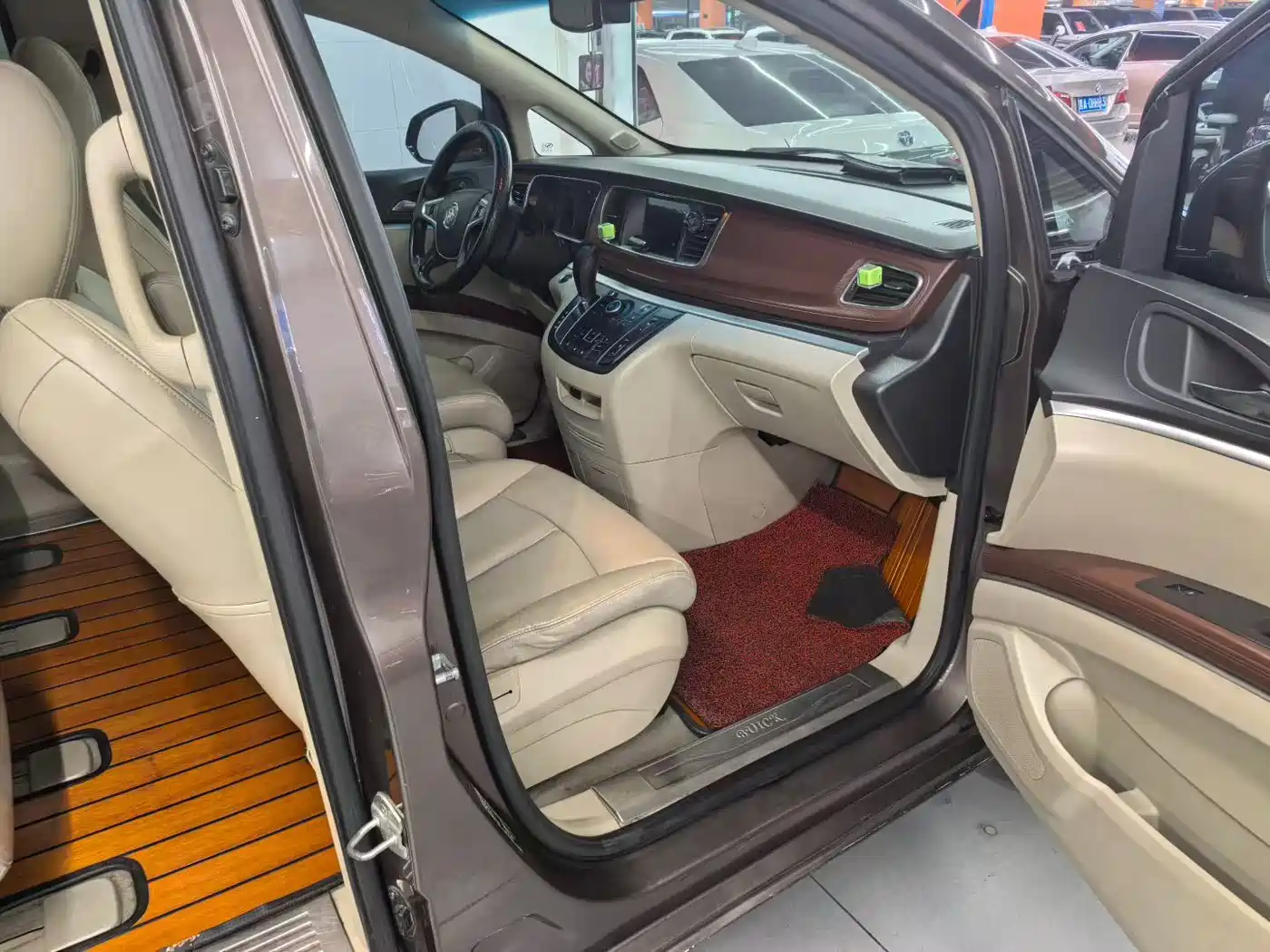 Buick GL8 2017 25S Luxury China V фото 9