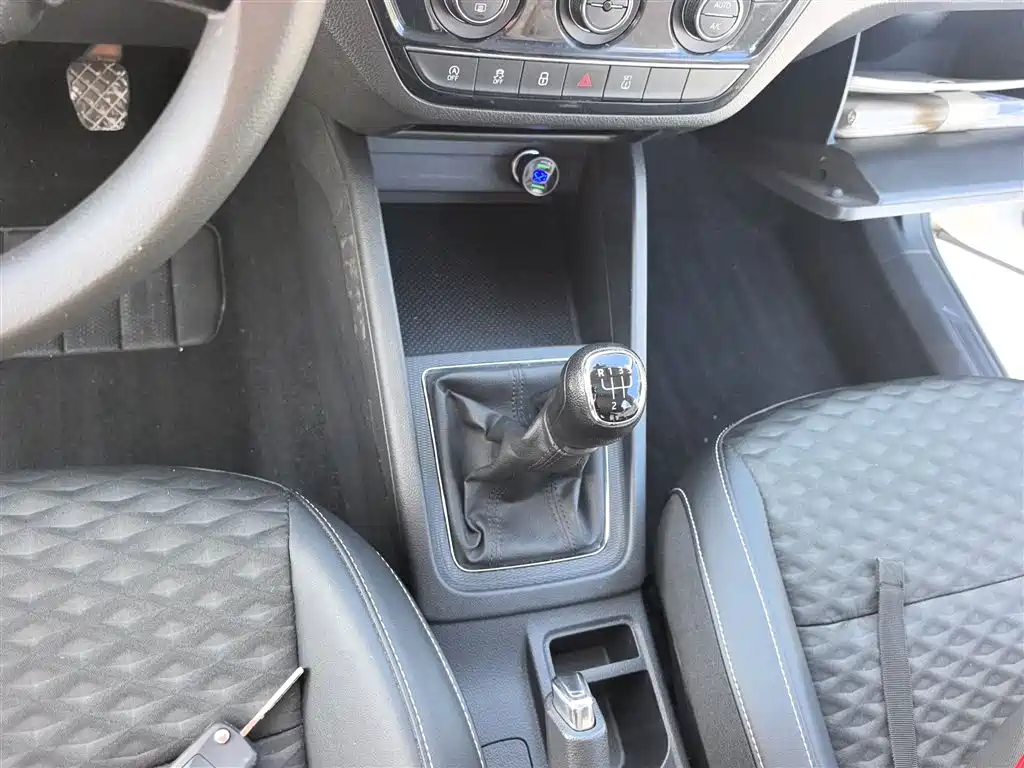 Škoda Kamiq 2018 1.5L Manual Comfort Version China VI фото 10