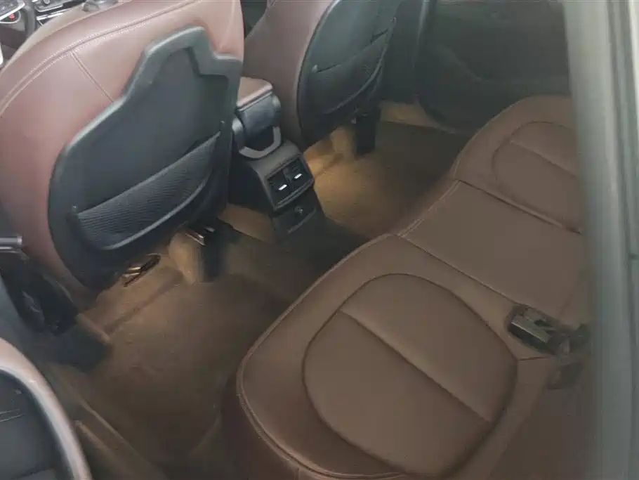 BMW X1 2018 xDrive20Li Premium Model фото 11