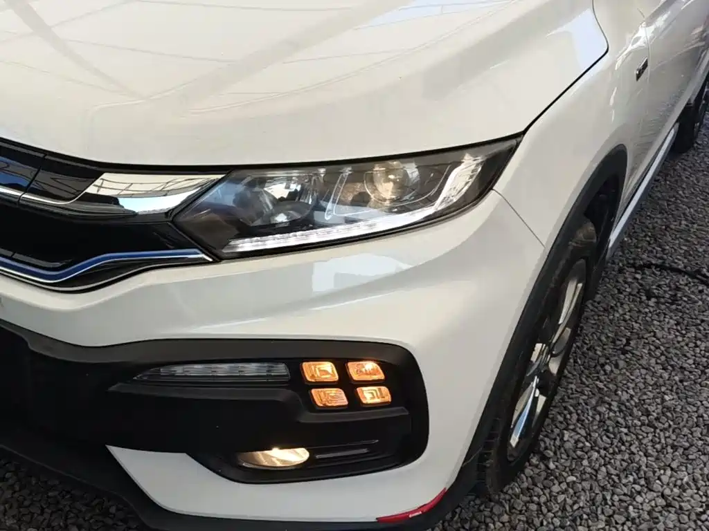 CIIMO Dongfeng Honda X-NV 2020 2020 Lightning Edition