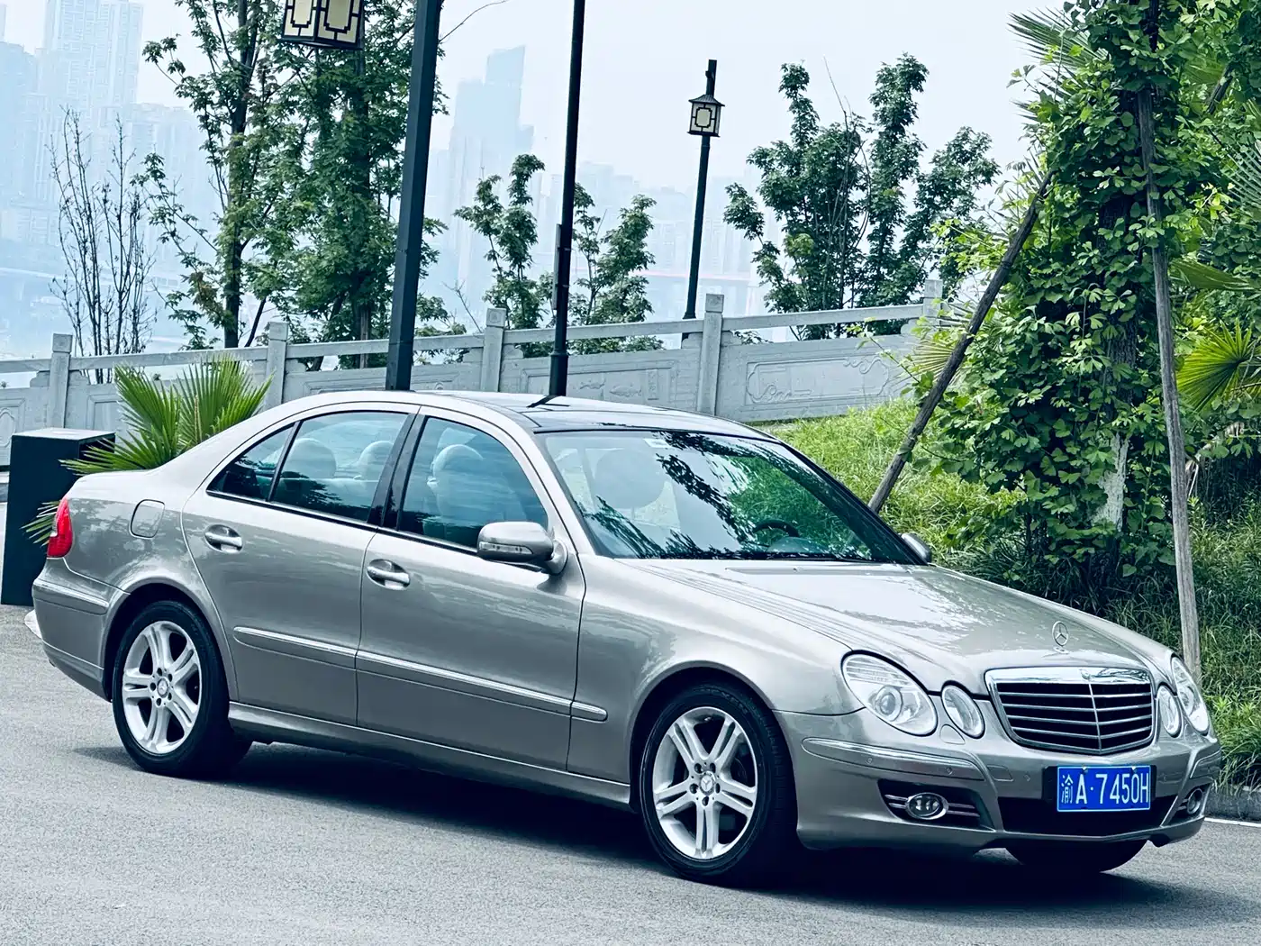 Mercedes-Benz E-Class 2008 Model E 280 Personality Sport Edition фото 4