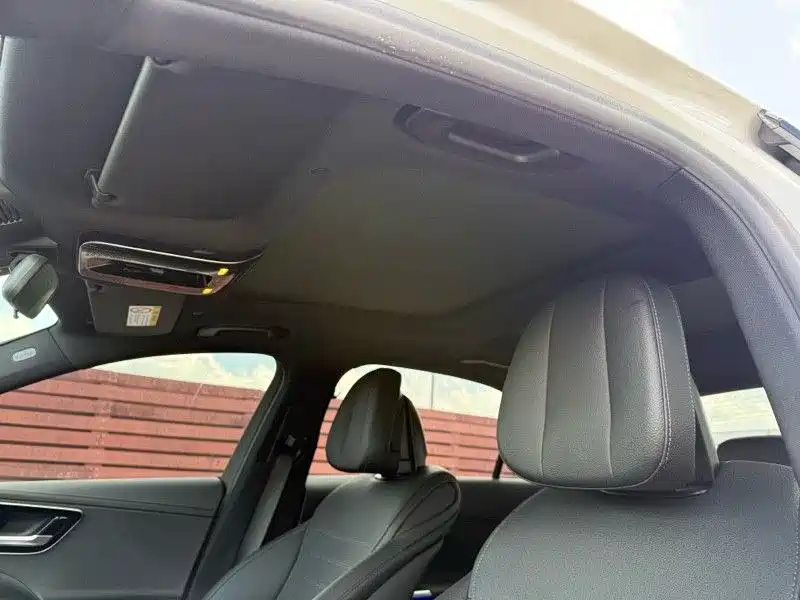 Mercedes-Benz C-Class 2023 C 260 L Sport фото 5