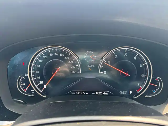 BMW 5 Series 2018 525Li Luxury Package — фото 4