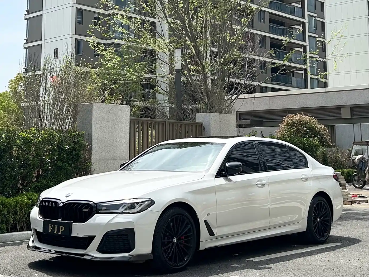 BMW 5 Series 2022 Model Second Facelift 530Li Leading M Sport Package