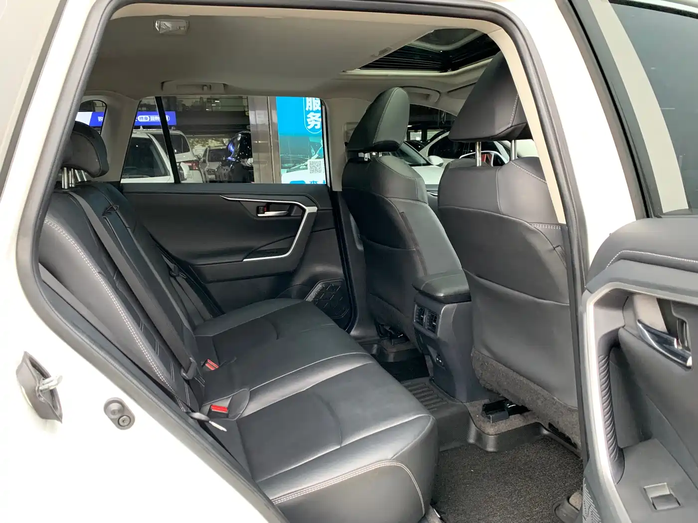 Toyota RAV4 Rongfang 2022 2.0L CVT 2WD Trend Plus Edition фото 14