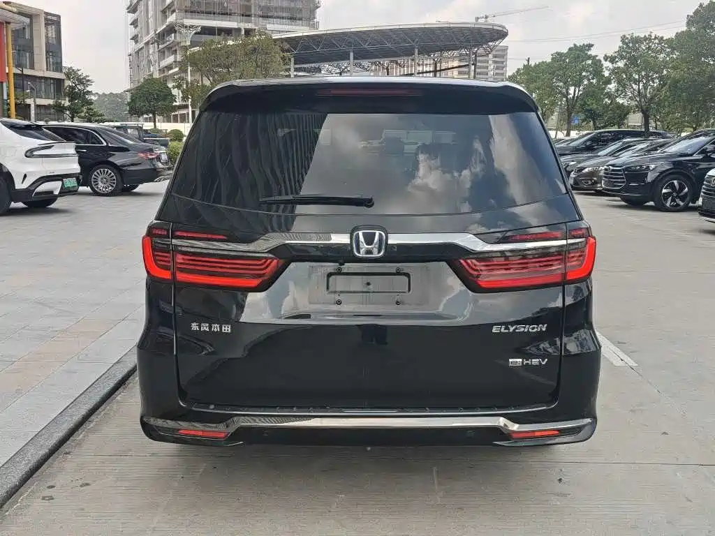 Photo 7 - Honda Elysion