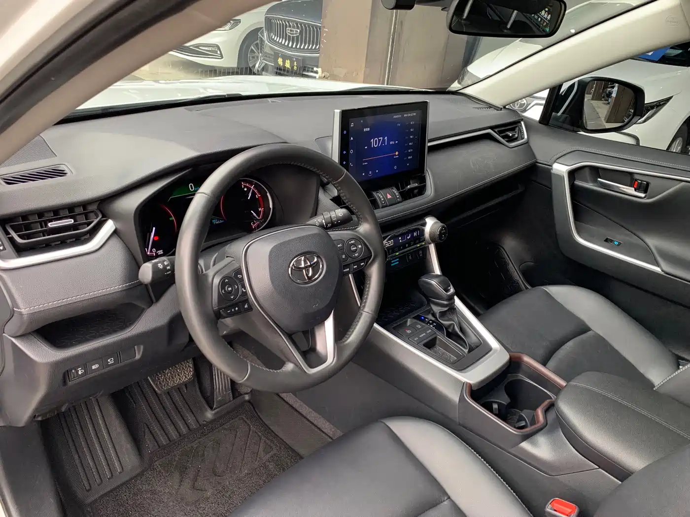 Toyota RAV4 Rongfang 2022 2.0L CVT 2WD Trend Plus Edition фото 10
