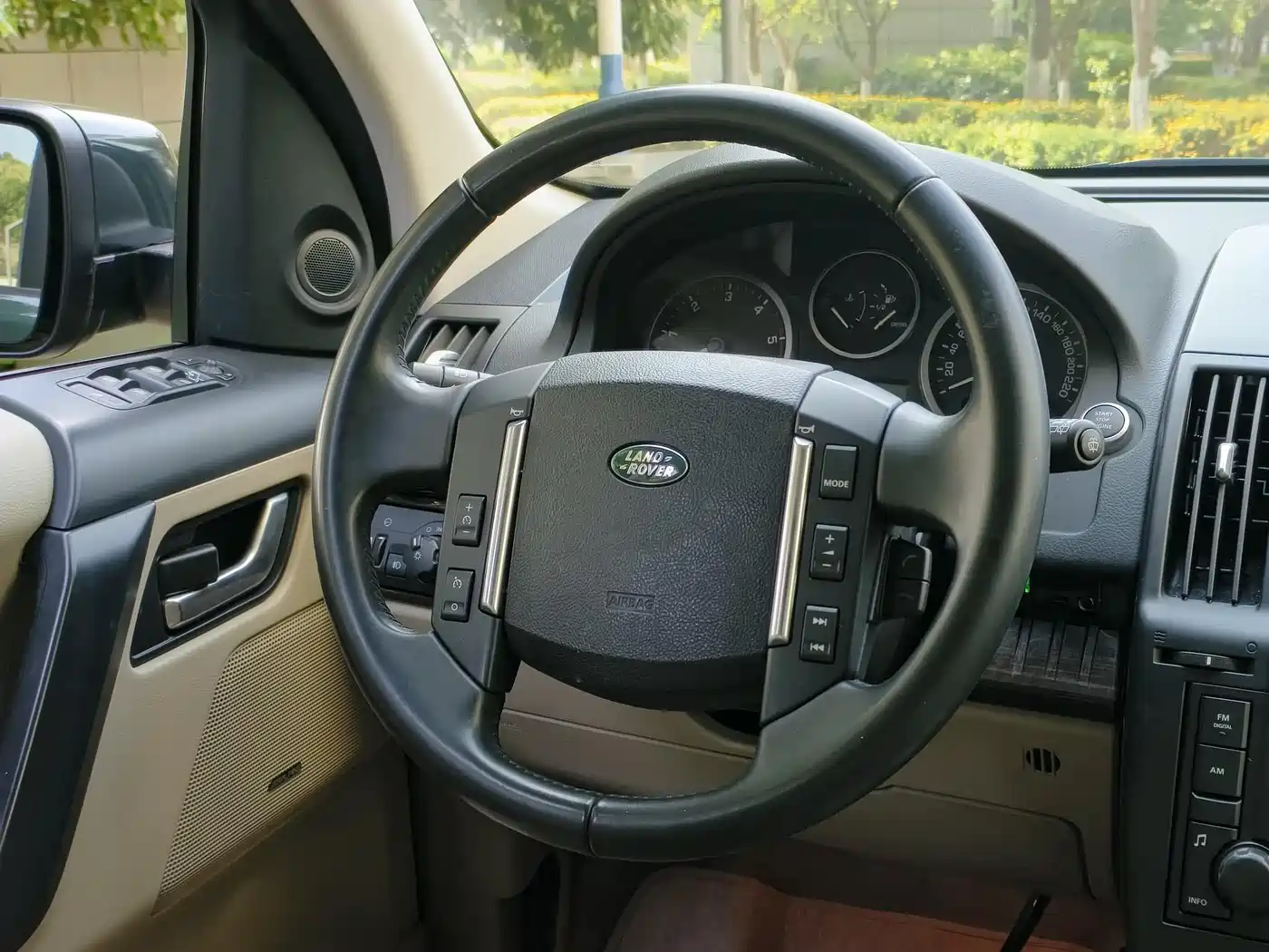 Land Rover Freelander 2 2011 2.2T SD4 HSE Diesel фото 11