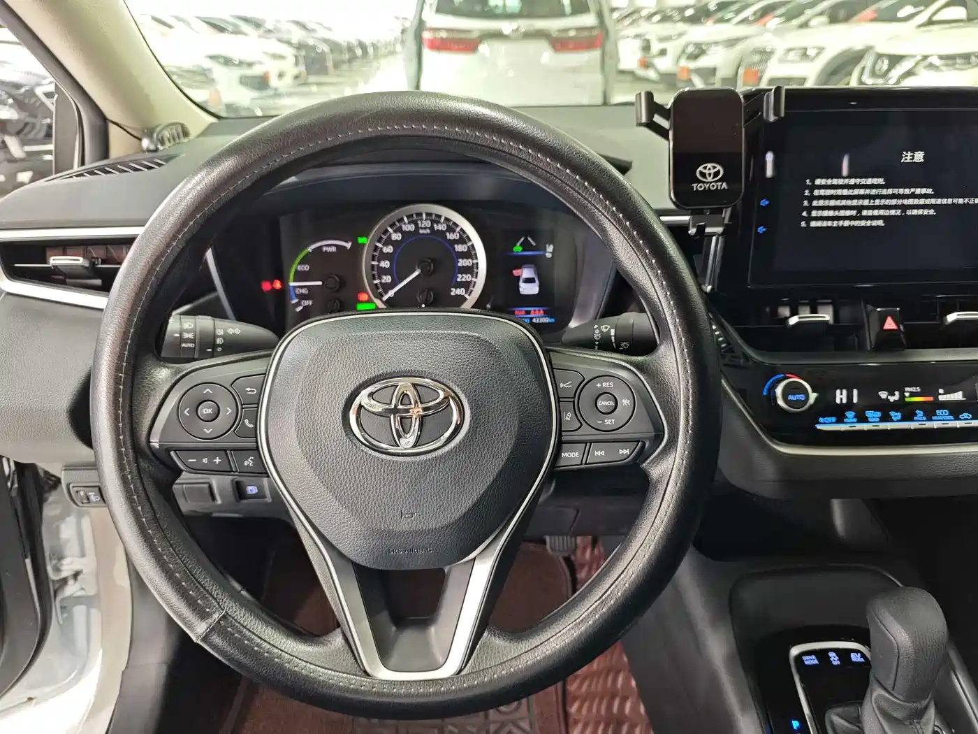Toyota Corolla 2021 Hybrid 1.8L E-CVT Elite Edition фото 8