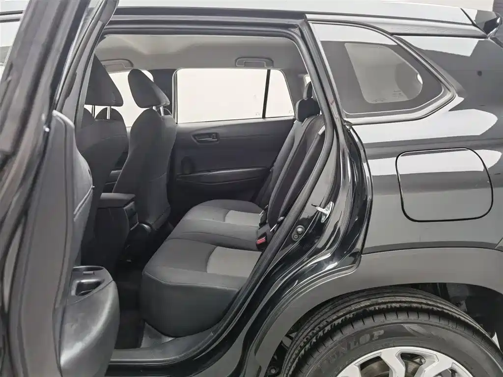 Toyota Frontlander 2024 2.0L CVT Elite Edition фото 15