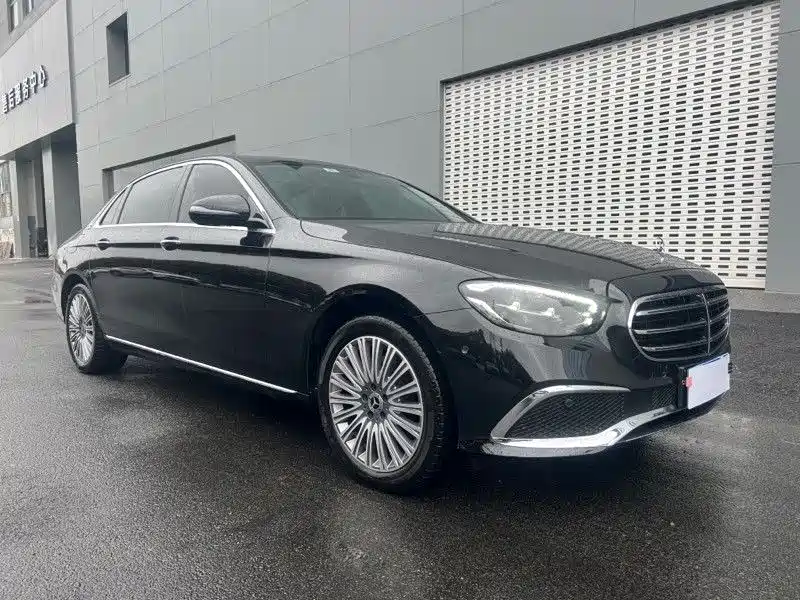 Mercedes-Benz E-Class 2023 E 300 L Luxury фото 3