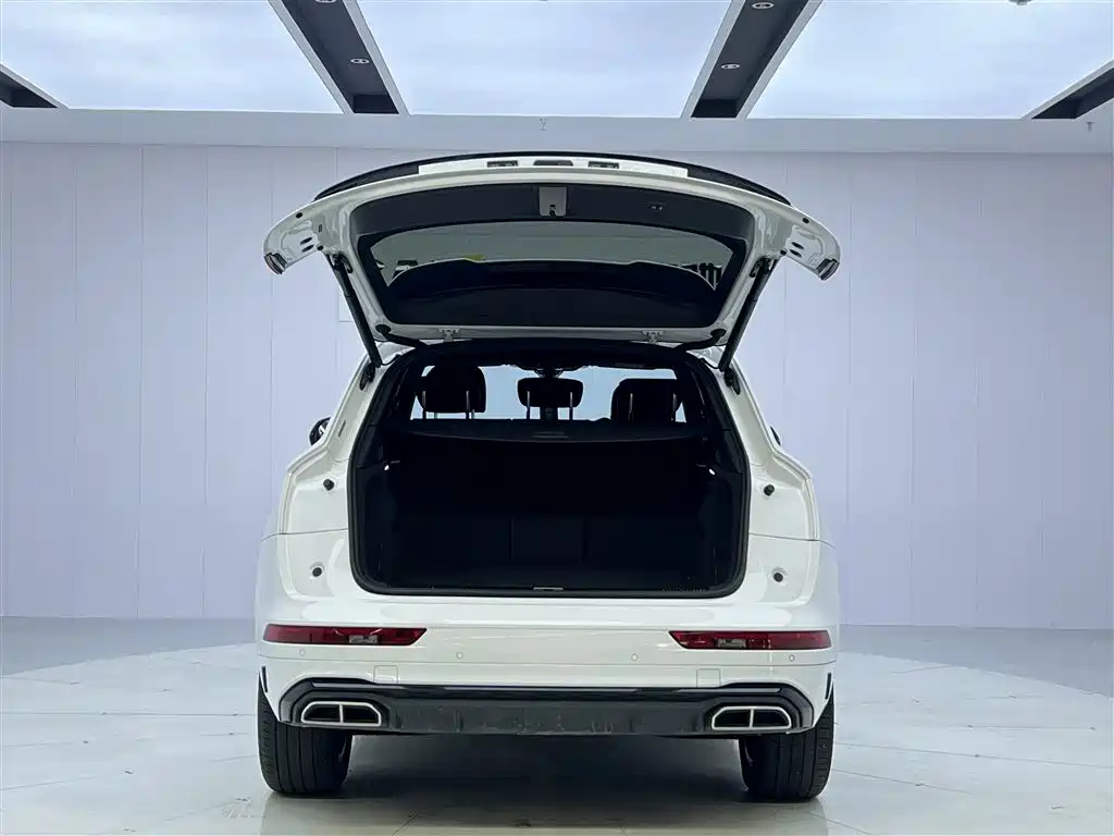 Audi Q5L 2023 40T Luxury Dynamic фото 27