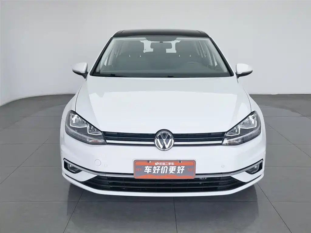 Volkswagen Golf 2018 1.6L Automatic Comfort фото 3