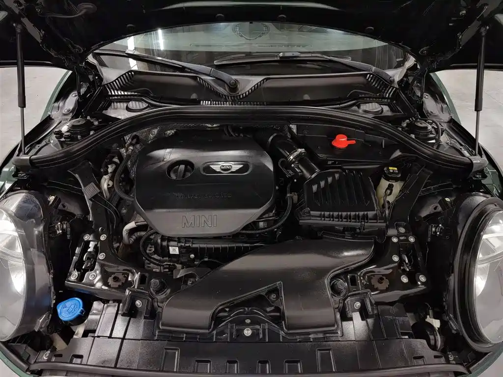 MINI CLUBMAN 2016 1.5T COOPER фото 6