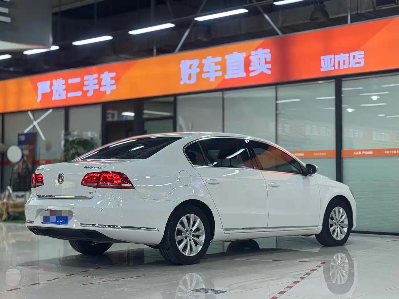 Volkswagen Magotan 2012 Facelift 1.8TSI Luxury фото 6