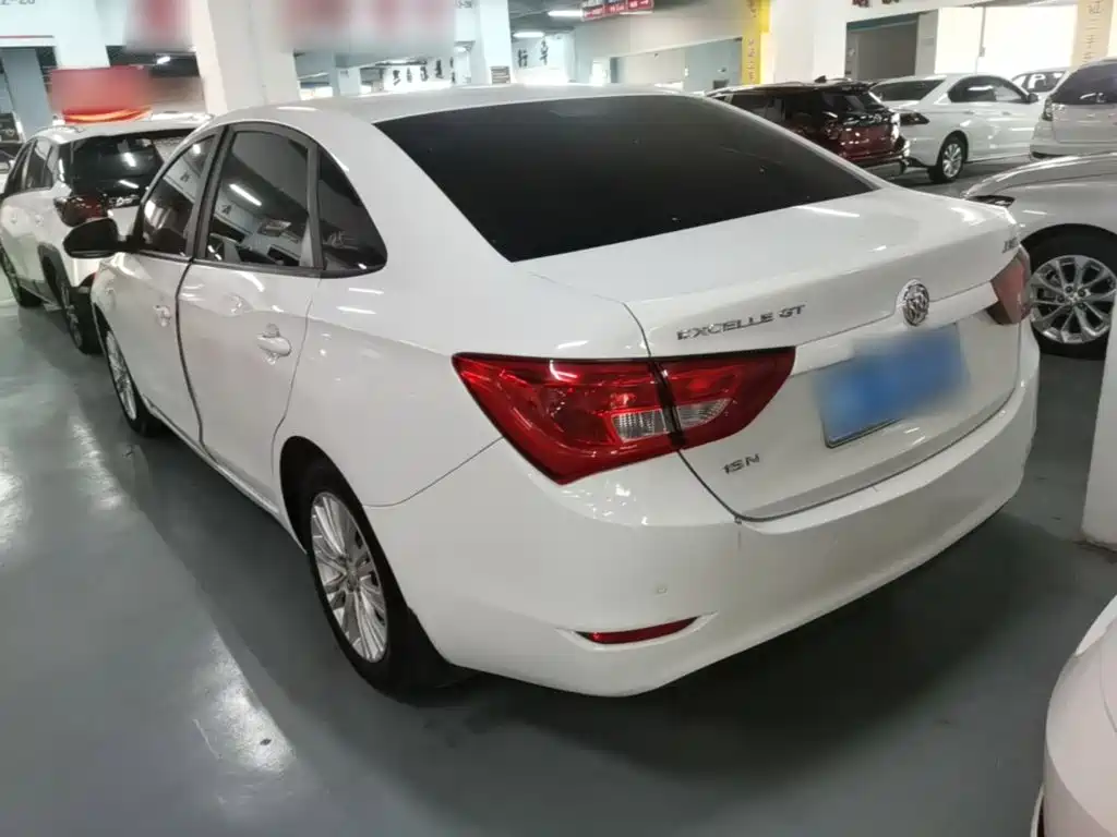 Фото 5 - Buick Excelle