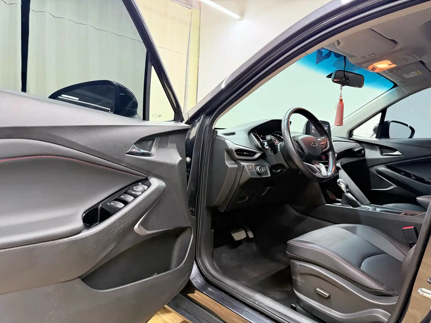 Chevrolet Volando 2020 Mild Hybrid Redline 530T Automatic Premium Edition (5+2 seater) фото 18