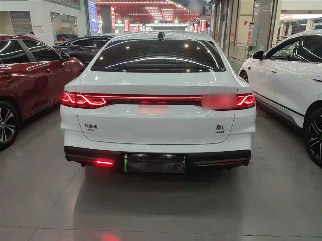 BYD Qin L 2025 DM-i Smart Drive Edition 80KM Leading фото 6