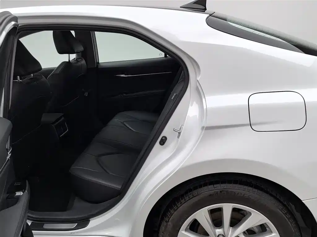 Toyota Camry 2021 2.0G Luxury Edition фото 15