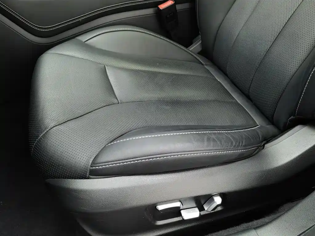 Hongqi H5 2019 30TD Smart Connect Enjoy Edition фото 20