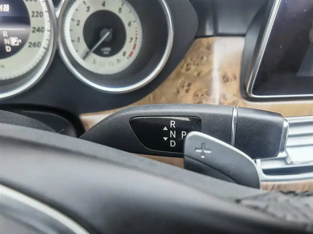 Mercedes-Benz CLS 2015 CLS 320 фото 13