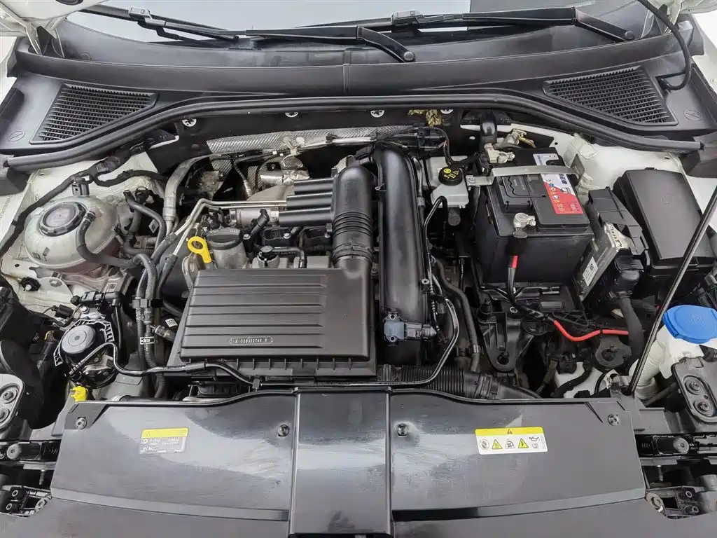 Volkswagen T-ROC 2021 280TSI DSG 2WD Comfort Smart Connect Edition фото 6